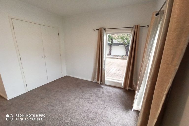Photo of property in 12 Colwill Road, Massey, Auckland, 0614