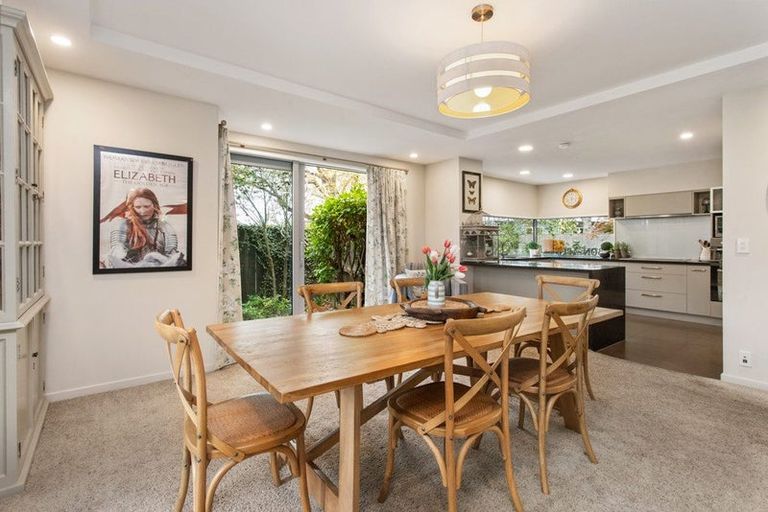 Photo of property in 112 Englefield Road, Northwood, Christchurch, 8051