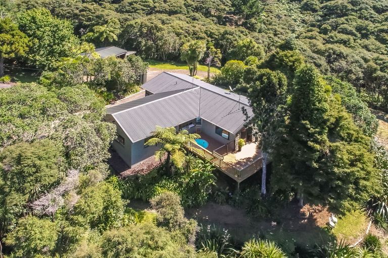 Photo of property in 360 Wairere Road, Waitakere, Henderson, 0782
