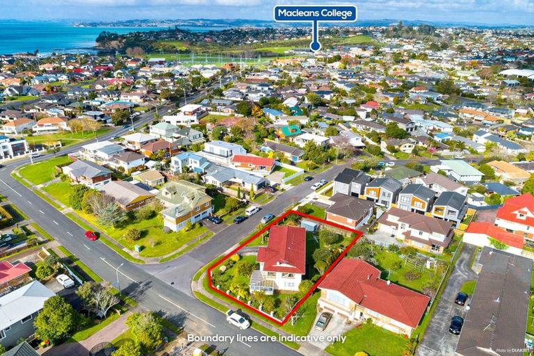 Photo of property in 7 Sea Spray Drive, Bucklands Beach, Auckland, 2012