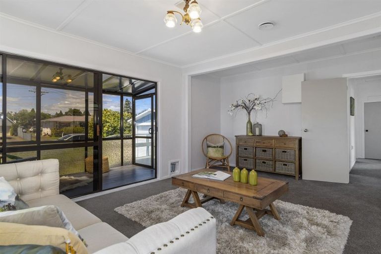 Photo of property in 38 Queen Road, Bellevue, Tauranga, 3110
