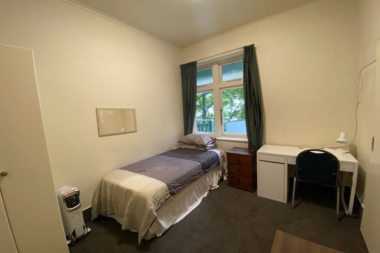 Photo of property in Carillion/the Knoll, 33 Thompson Street, Mount Cook, Wellington, 6011