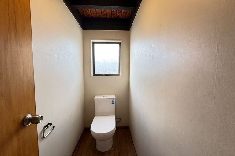 Photo of property in 197 Henderson Valley Road, Henderson, Auckland, 0612