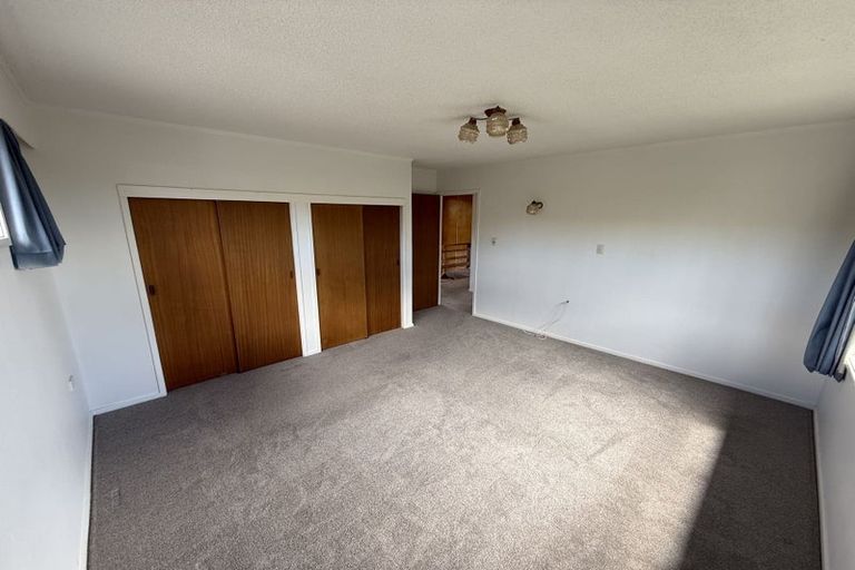 Photo of property in 2/17 Glenvar Road, Torbay, Auckland, 0630