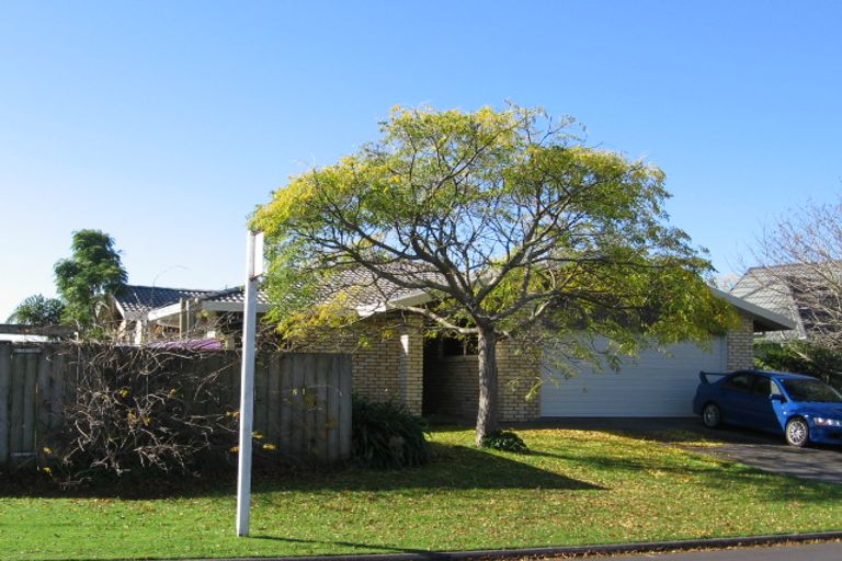 Photo of property in 38 Maygrove Drive, Orewa, 0931