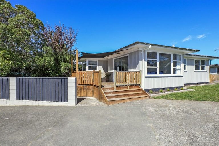 Photo of property in 6 Porritt Place, Tamatea, Napier, 4112