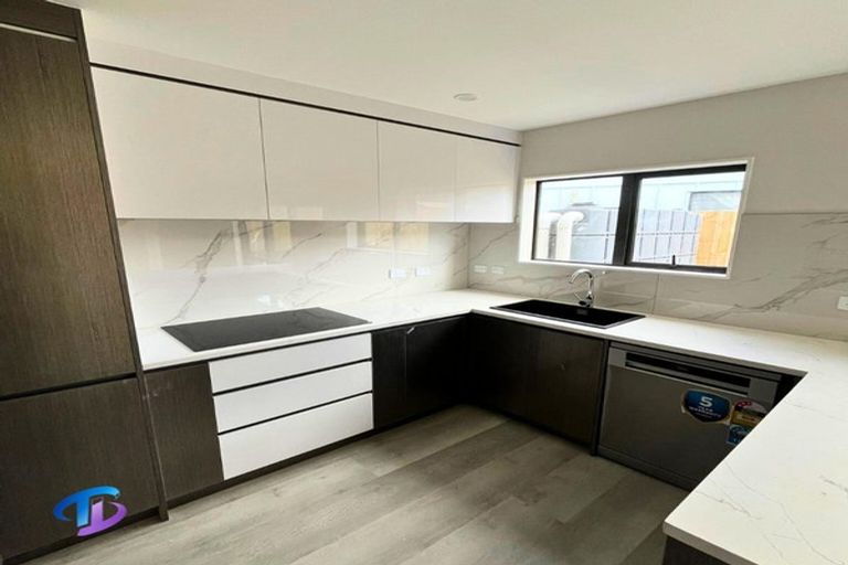Photo of property in 29 Wai Iti Place, Clendon Park, Auckland, 2103