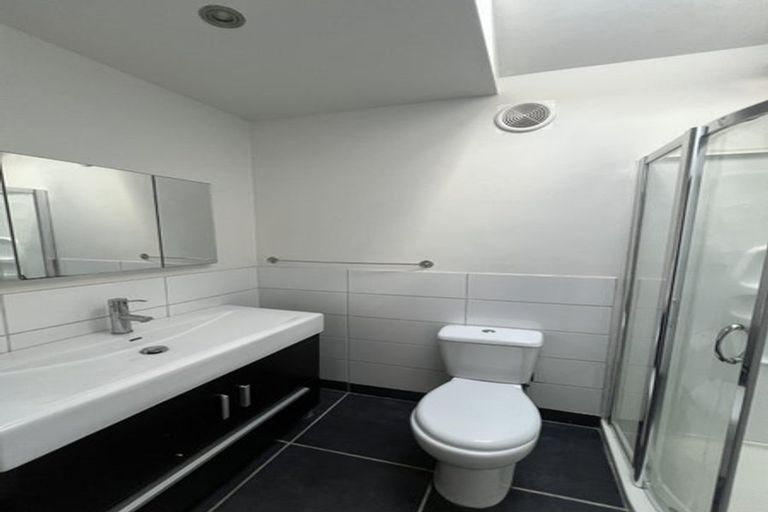 Photo of property in 2/630 Hereford Street, Linwood, Christchurch, 8011