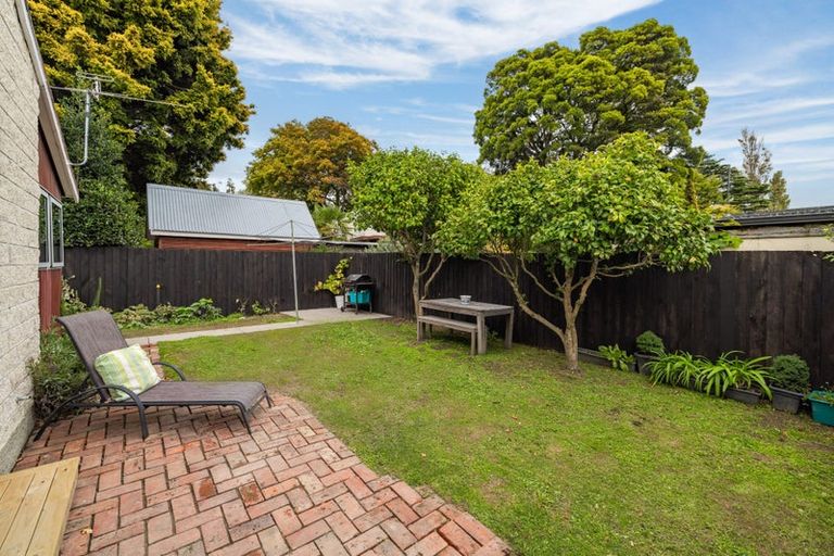 Photo of property in 1/5 Hythe Lane, Saint Martins, Christchurch, 8022