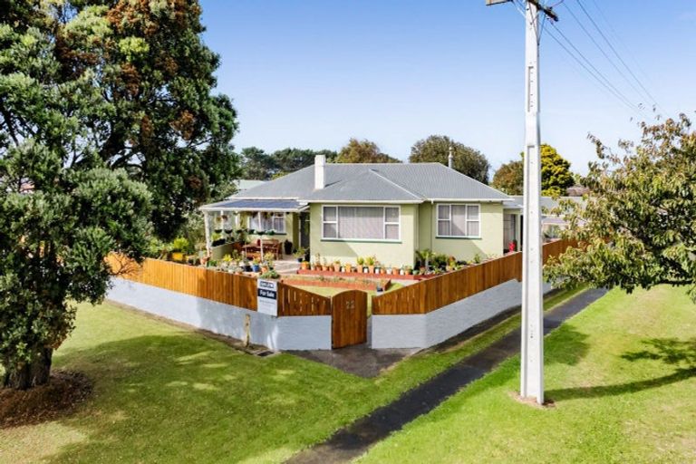 Photo of property in 22 Kapuni Street, Manaia, 4612