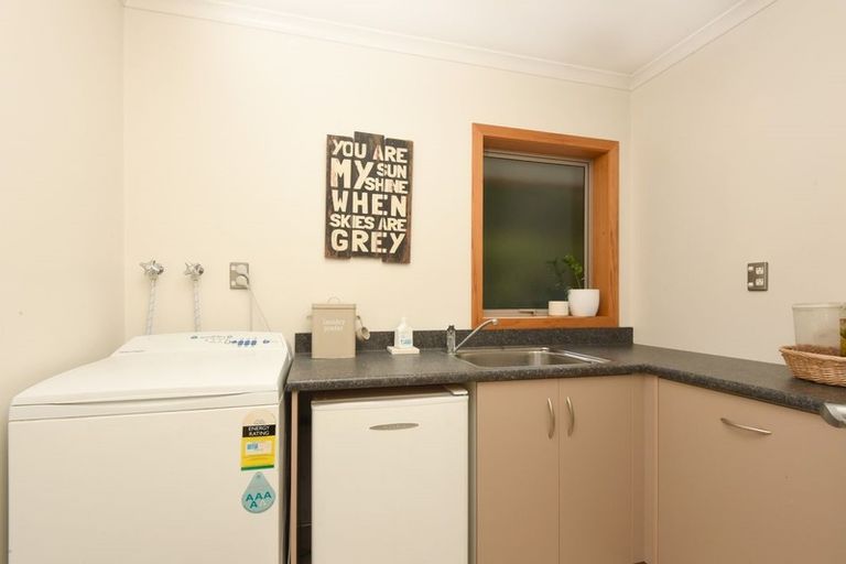 Photo of property in 210 Leger Grove, Te Awamutu, 3875