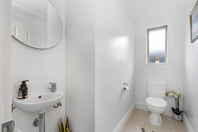 Photo of property in 24 Date Crescent, Aidanfield, Christchurch, 8025