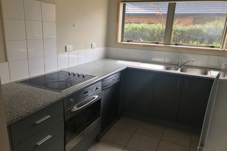 Photo of property in St Claire Village, 121/172 Mcleod Road, Te Atatu South, Auckland, 0610