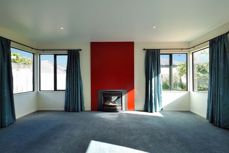 Photo of property in 114 Innes Road, St Albans, Christchurch, 8052
