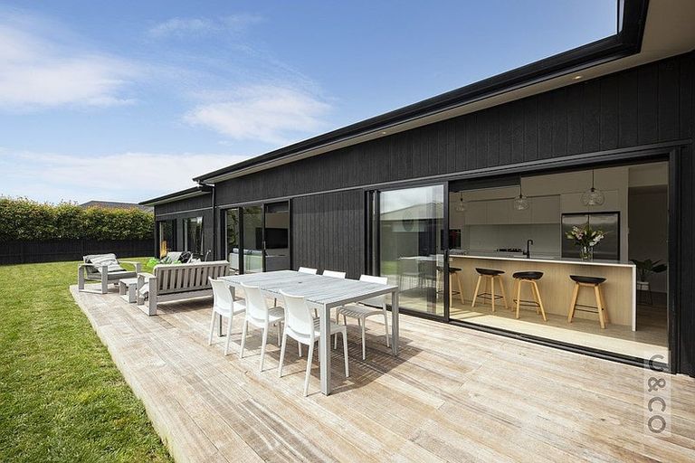 Photo of property in 19 Orchard Terrace, Riverhead, 0820