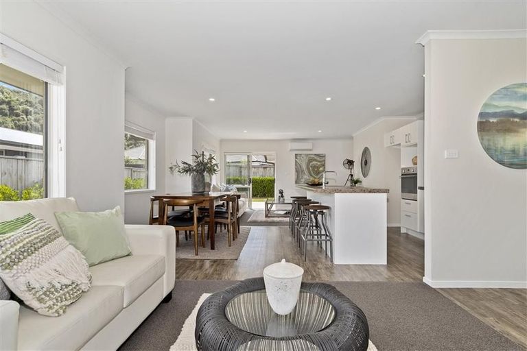 Photo of property in 263 Lakes Boulevard, Pyes Pa, Tauranga, 3112