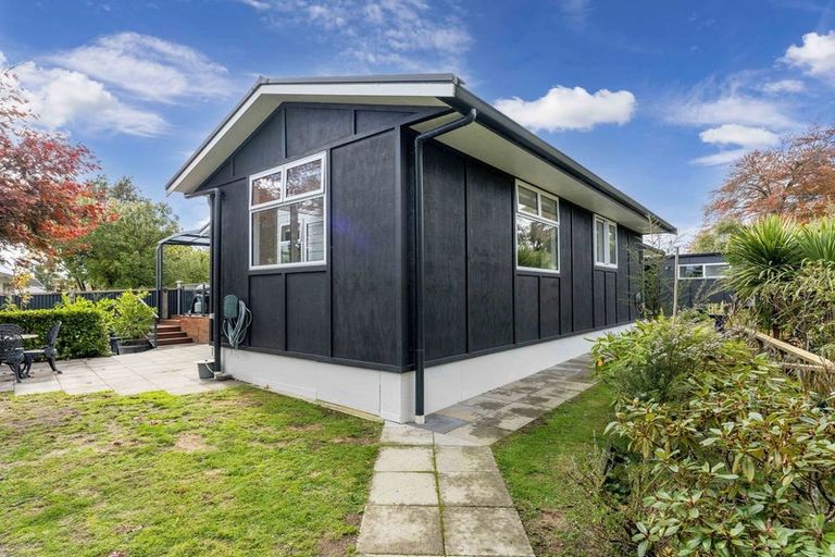 Photo of property in 15 Kurupae Road, Hilltop, Taupo, 3330