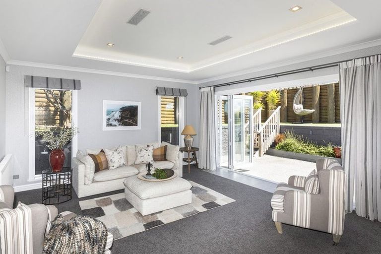 Photo of property in 6 Rushden Rise, Westmorland, Christchurch, 8025