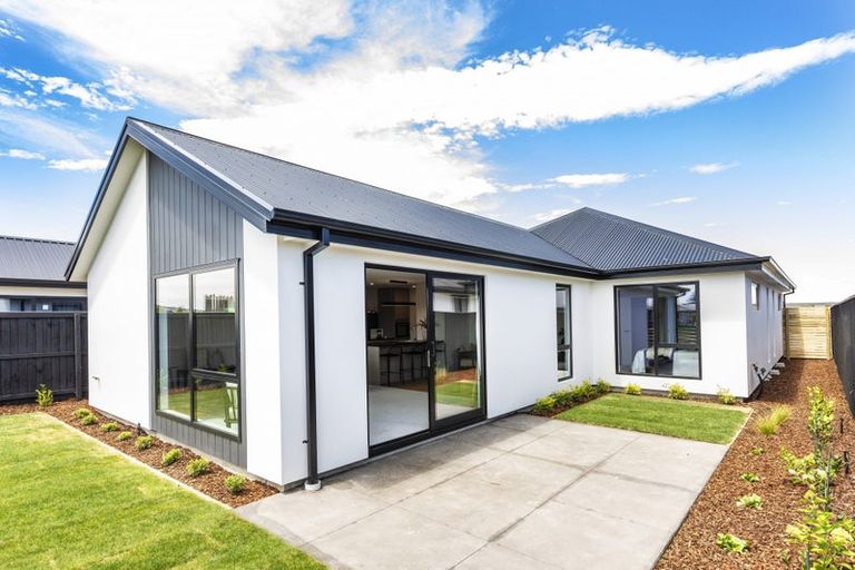 Photo of property in 12 Hiller Green Street, Halswell, Christchurch, 8025