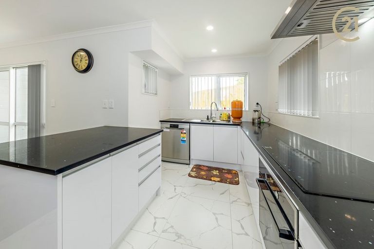 Photo of property in 14 Buller Crescent, Manurewa, Auckland, 2102