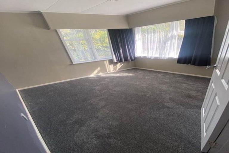 Photo of property in 168 Wellington Road, Wainuiomata, Lower Hutt, 5014