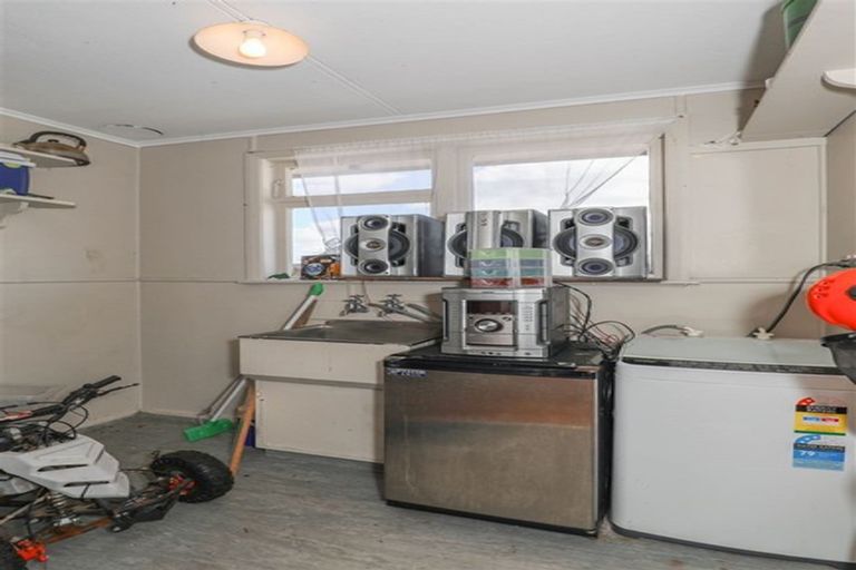 Photo of property in 16 Rotowaro Road, Huntly, 3700