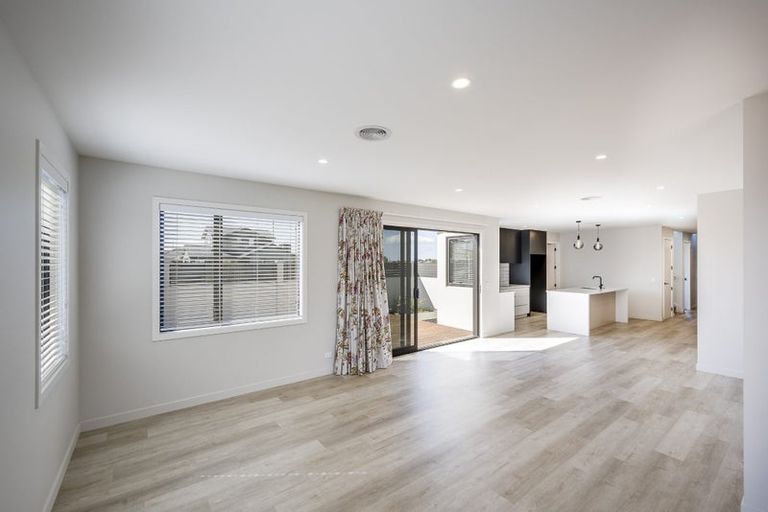 Photo of property in 24 Aspiring Drive, Poraiti, Napier, 4112