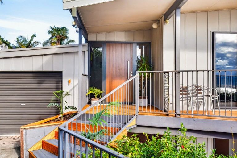 Photo of property in 14a Selwyn Road, Hospital Hill, Napier, 4110