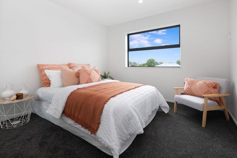 Photo of property in 2/117 Hills Road, Edgeware, Christchurch, 8013