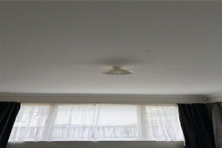 Photo of property in 15 Rogers Road, Manurewa, Auckland, 2102