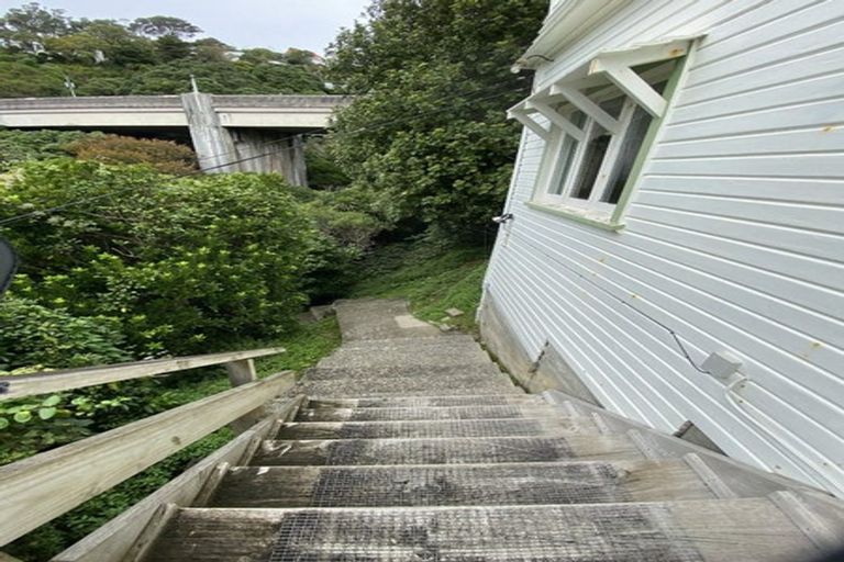 Photo of property in 164 Glenmore Street, Northland, Wellington, 6012