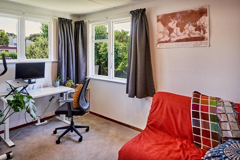 Photo of property in 49a Piko Street, Titahi Bay, Porirua, 5022