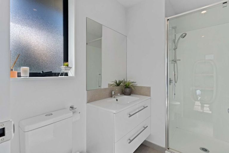 Photo of property in 1 Julia Close, Rolleston, 7614