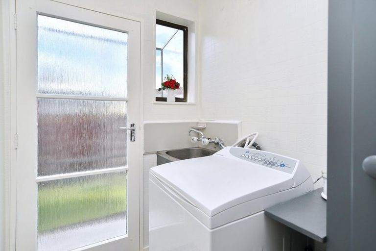 Photo of property in 1/40b Chipping Lane, Redwood, Christchurch, 8051