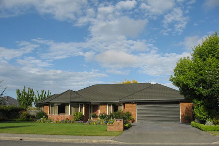 Photo of property in 8 Enverton Drive, Rangiora, 7400