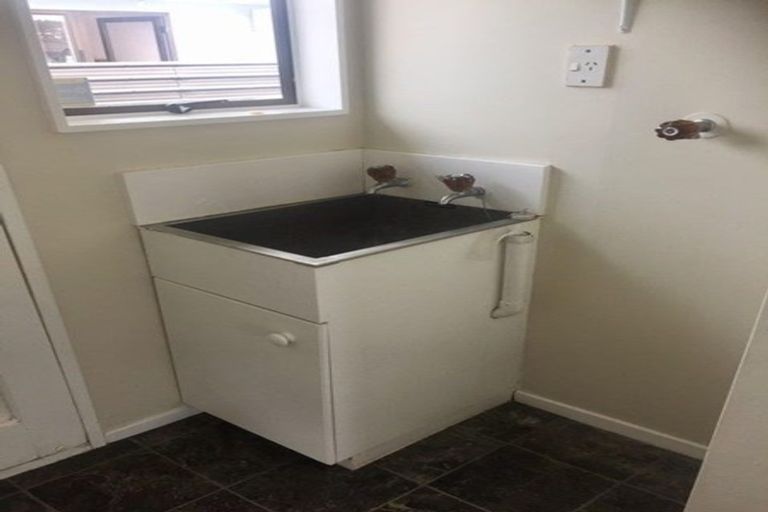 Photo of property in 7 Peter Hall Drive, Kelvin Grove, Palmerston North, 4414