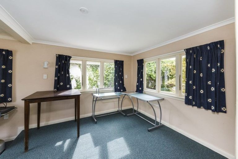 Photo of property in 27 Hardie Street, Hokowhitu, Palmerston North, 4410