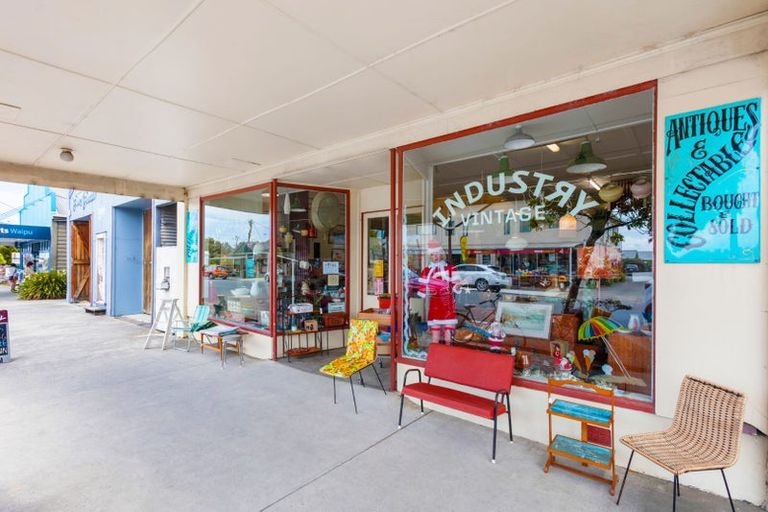 Photo of property in 38 Ferry Road, Waipu, 0510