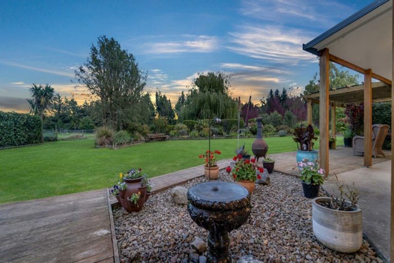 Photo of property in 305 Loburn Terrace Road, Loburn, Rangiora, 7472
