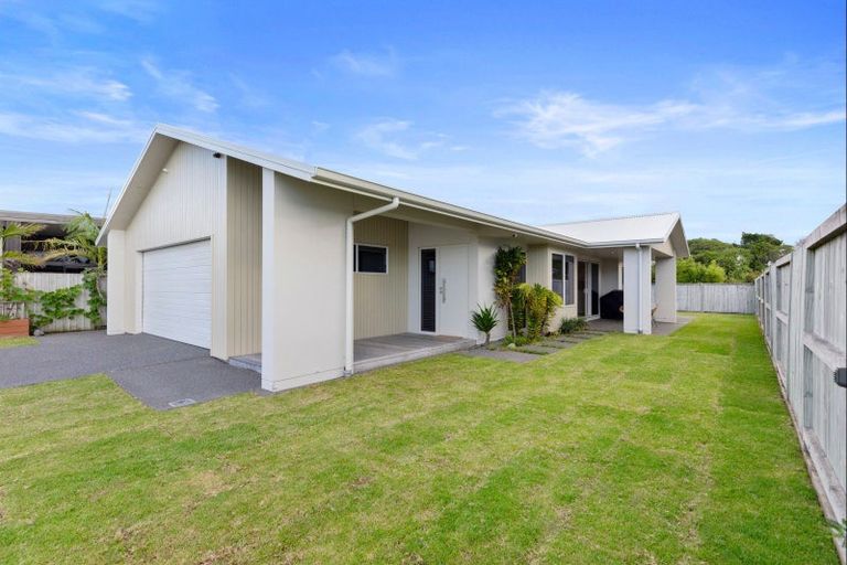 Photo of property in 63 Awatira Drive, Papamoa Beach, Papamoa, 3118