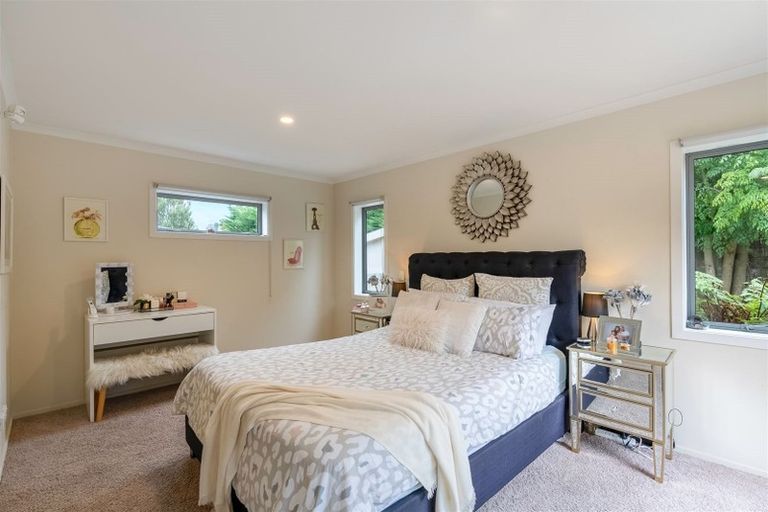 Photo of property in 208 Mazengarb Road, Paraparaumu, 5032