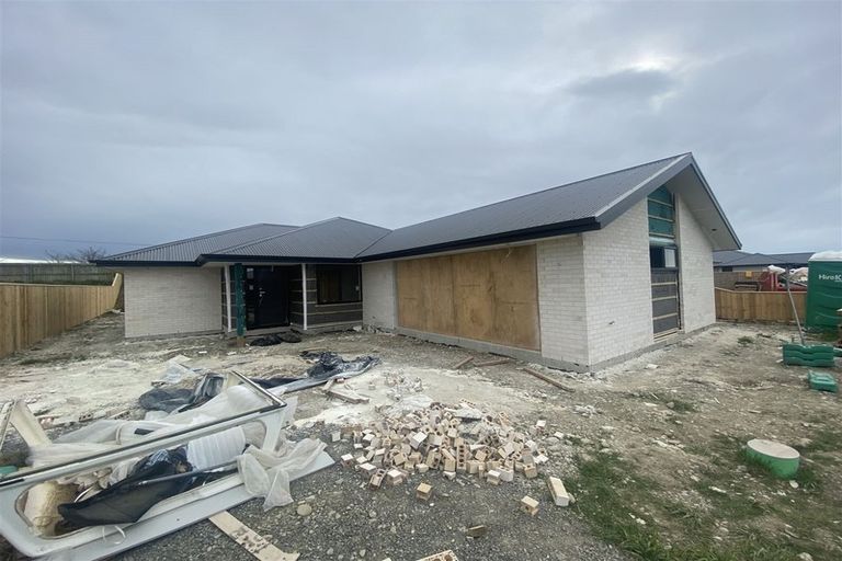 Photo of property in 15 Fountain Place, Rolleston, 7614