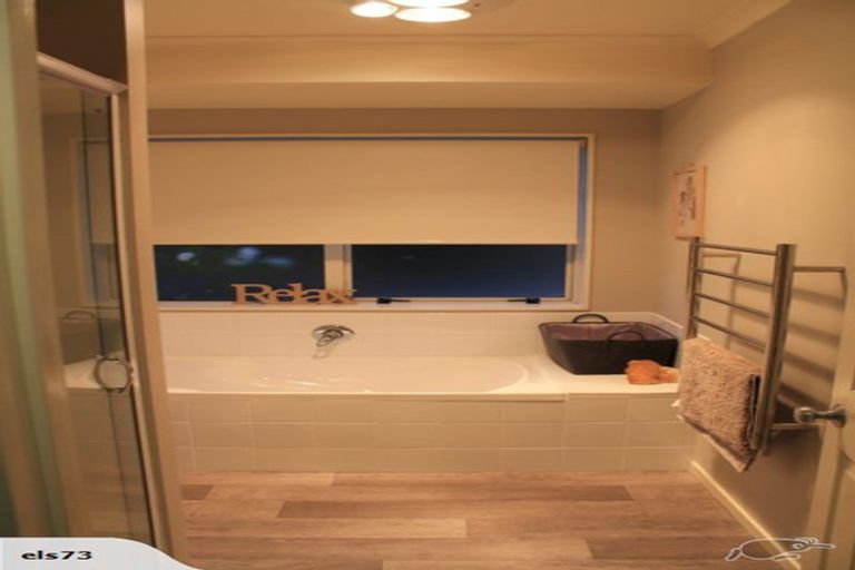 Photo of property in 211 Mountain View Drive, Te Awamutu, 3800