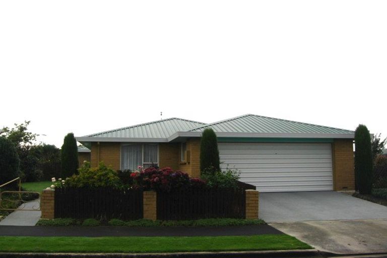Photo of property in 23 Silverstream Drive, Mosgiel, 9024