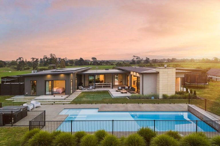 Photo of property in 2/48 Livingstone Road, Ngahinapouri, Hamilton, 3290