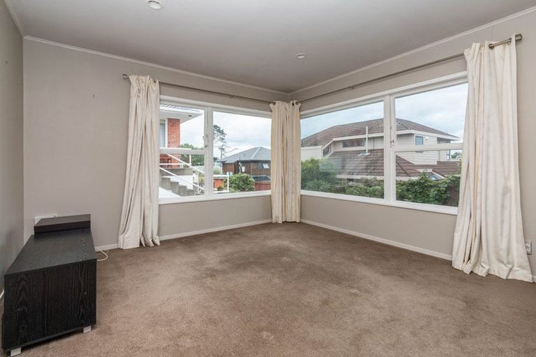 Photo of property in 2/12 Walter Street, Hauraki, Auckland, 0622