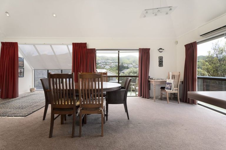 Photo of property in 44 Lakewood Avenue, Churton Park, Wellington, 6037