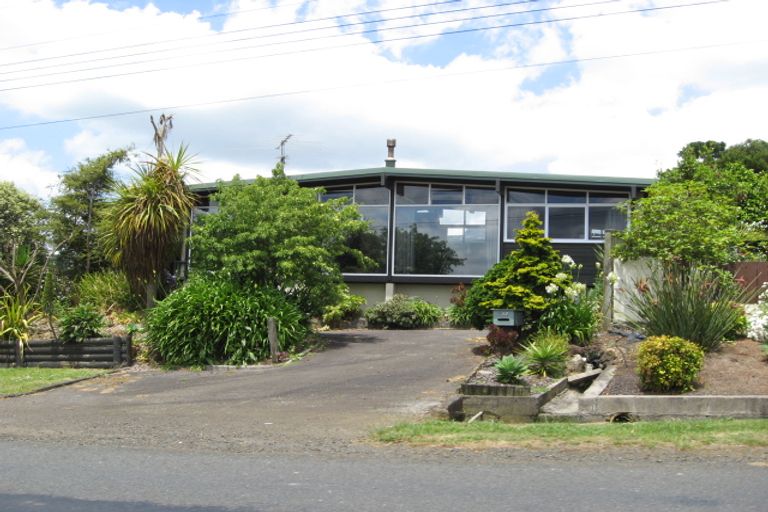 Photo of property in 202 Kitchener Road, Pukekohe, 2120