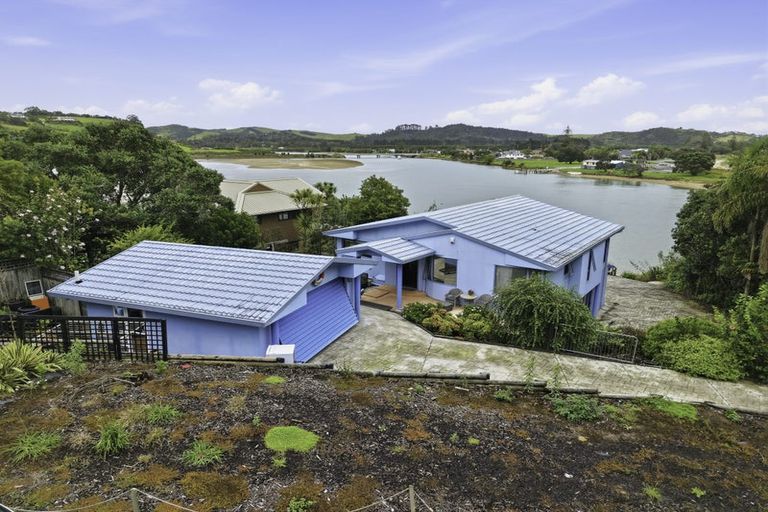 Photo of property in 16 Bush Point Road, Cable Bay, 0420