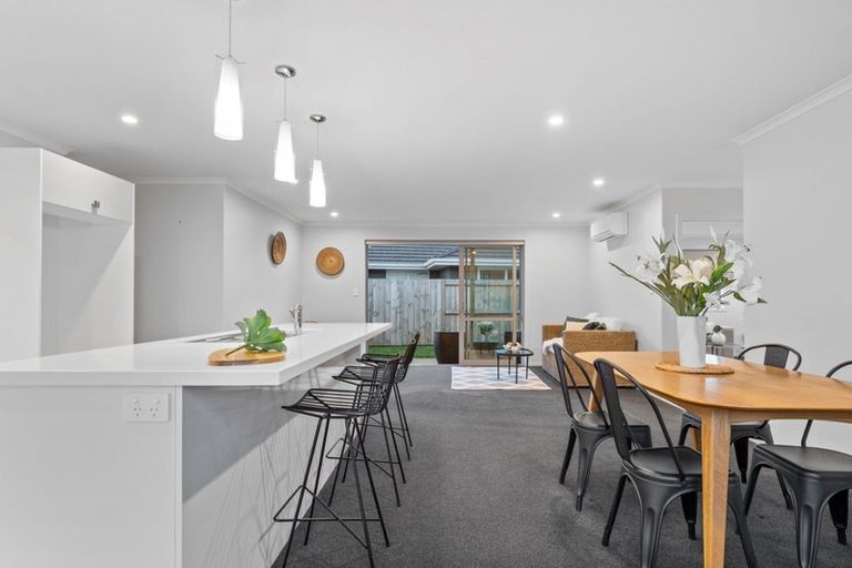 Photo of property in 10 Kahuparere Crescent, Pyes Pa, Tauranga, 3112